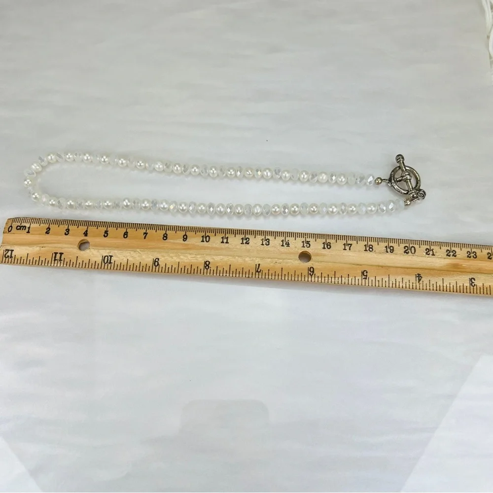 Super pretty white, reflective bead, toggle necklace, closure costume